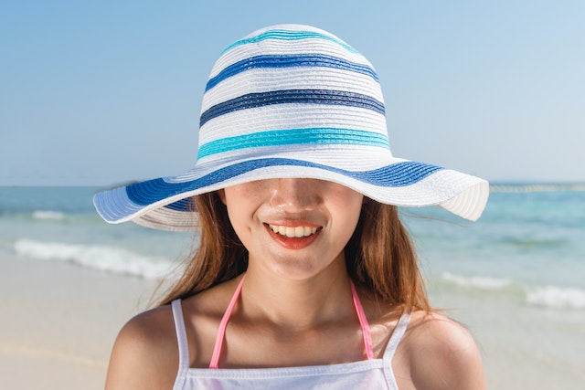 Chapeaux de plage : 2 Modèles Indispensables pour l’Été