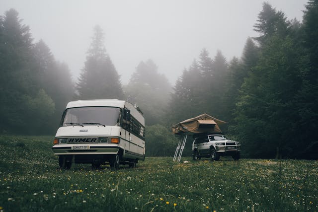 Location camping-car : guide pour un road trip réussi