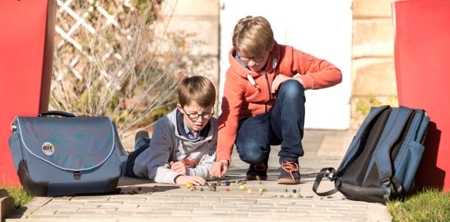 Comment protéger le dos de son enfant avec un cartable adapté